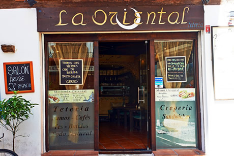 entrada el edificio de la teteria oriental