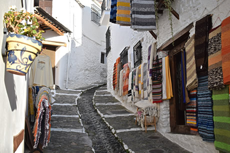 calles de pampaneira en la alpujarra