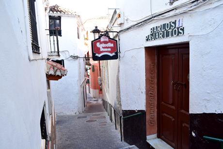 bar pajaritos en la cuesta del castillo en almuñecar