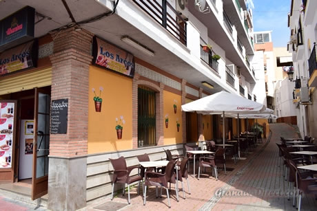 terraza del meson los arcos en almuñecar