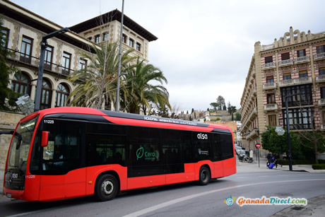 bus cerca del arco elvira