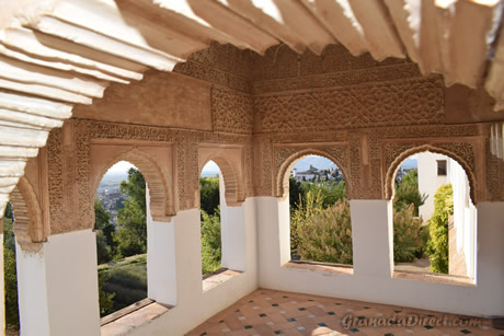 jardines del generalife incluido en las excursiones de granada