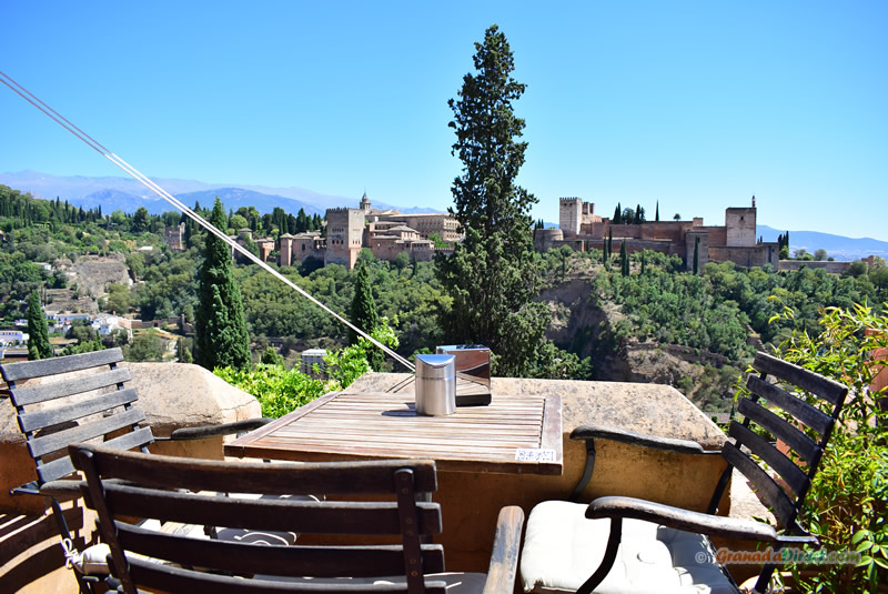 restaurante con vistas a la alhambra