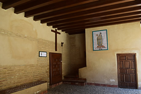 puerta para pedir dulces al monasterio de santa isabel la real