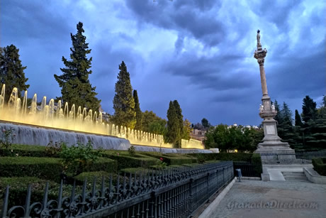 fuente y el monumento en el triunfo