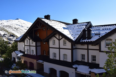 hoteles y albergues en pradollano
