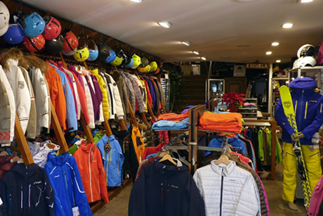 de Ropa y Esquí 5 Tiendas en Sierra Nevada