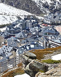 edificios en pradollano en sierra nevada